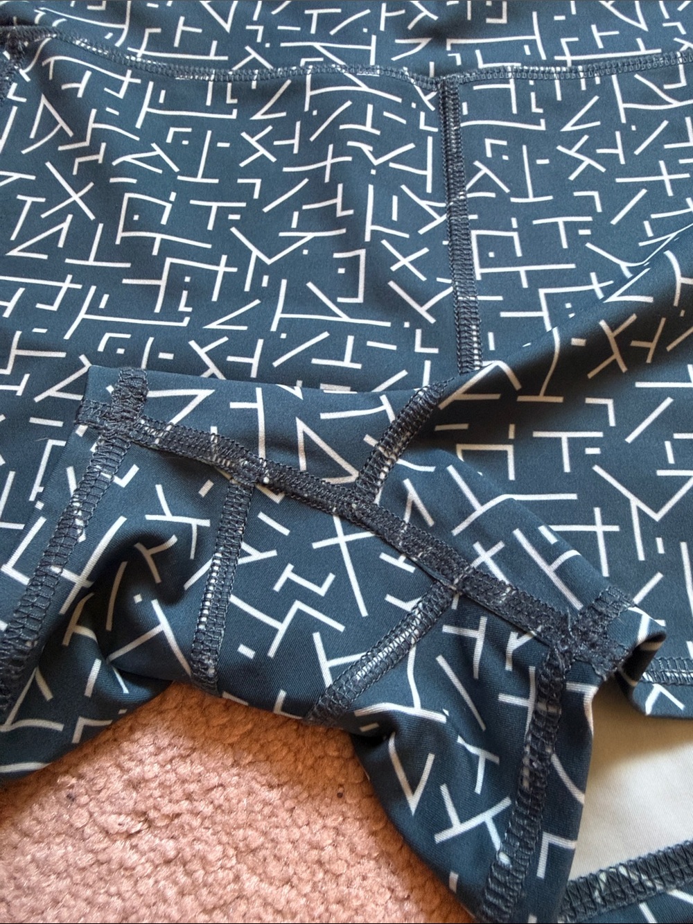 Rabbit 2.5” Speedy Leggy Shorts - Picture 4 of 16